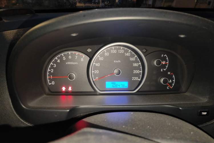 Used Hyundai Celesta 2011 1.6L Manual Comfort Edition Instrument Cluster