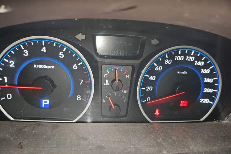 Used Hyundai Celesta 2011 1.6L Automatic Luxury Version Instrument Cluster