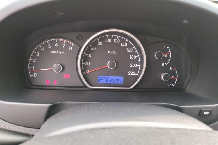 Used Hyundai Celesta 2011 1.6L Automatic Comfort Edition Instrument Cluster