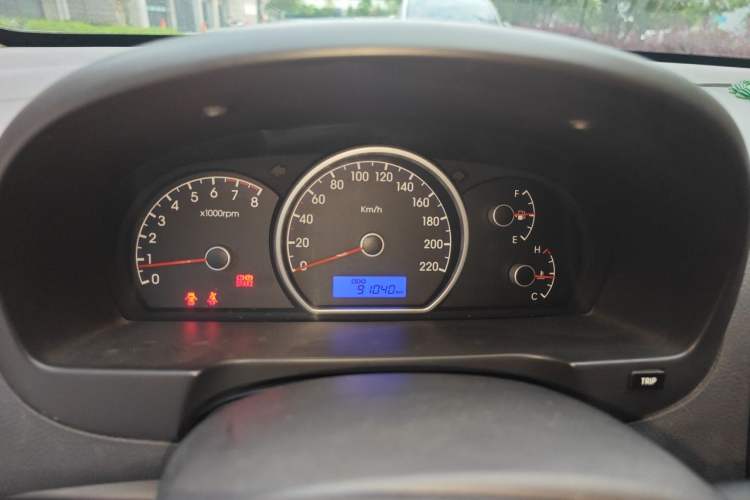 Used Hyundai Celesta 2011 1.6L Manual Comfort Edition Instrument Cluster
