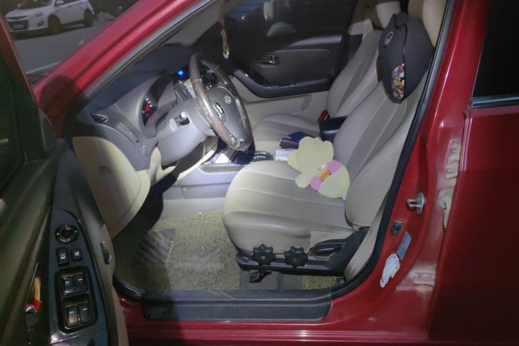 Used Hyundai Celesta 2011 1.6L Automatic Luxury Version Left Front Seat