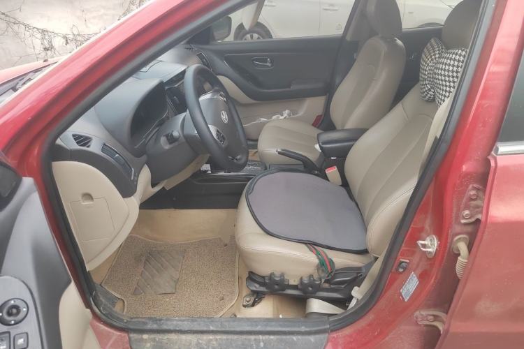 Used Hyundai Celesta 2011 1.6L Automatic Top-Tier Version Left Front Seat
