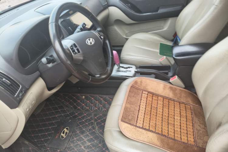 Used Hyundai Celesta 2011 1.6L Automatic Luxury Version Left Front Seat