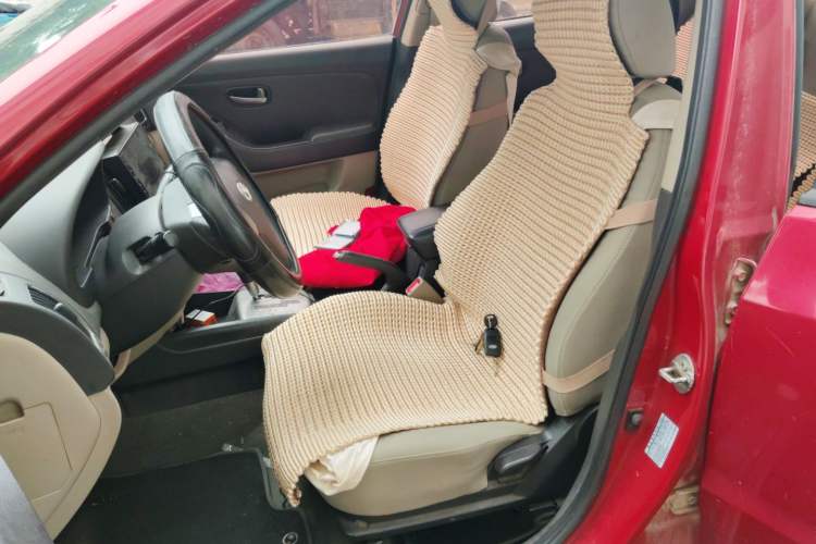 Used Hyundai Celesta 2011 1.6L Automatic Comfort Edition Left Front Seat