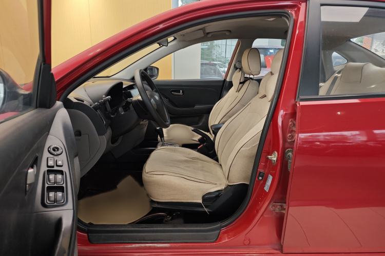 Used Hyundai Celesta 2011 1.6L Automatic Comfort Edition Left Front Seat