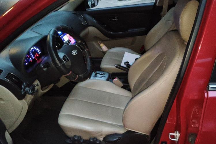 Used Hyundai Celesta 2011 1.6L Automatic Luxury Version Left Front Seat