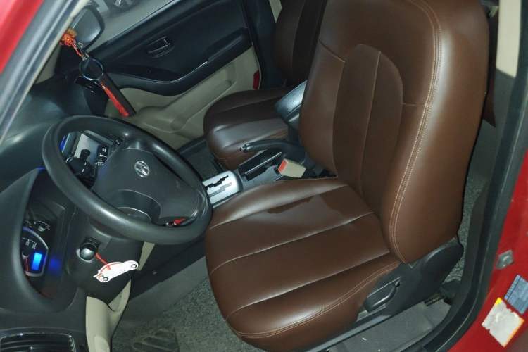 Used Hyundai Celesta 2011 1.6L Automatic Comfort Edition Left Front Seat