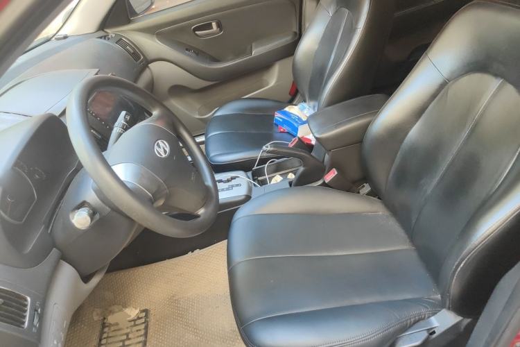 Used Hyundai Celesta 2011 1.6L Automatic Comfort Edition Left Front Seat