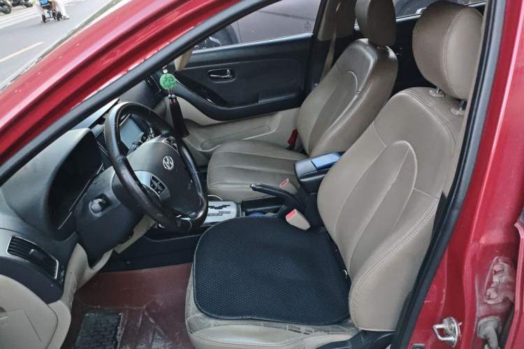 Used Hyundai Celesta 2011 1.6L Automatic Luxury Version Left Front Seat