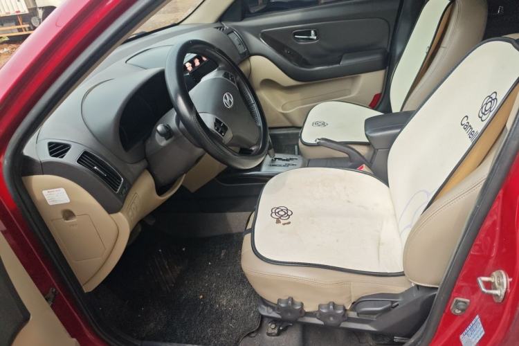 Used Hyundai Celesta 2011 1.6L Automatic Luxury Version Left Front Seat