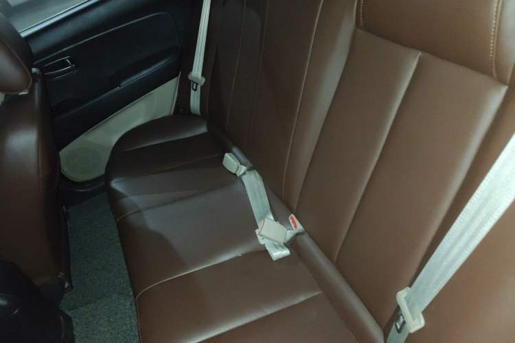 Used Hyundai Celesta 2011 1.6L Automatic Comfort Edition Left Rear Seat