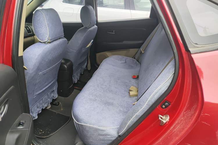 Used Hyundai Celesta 2011 1.6L Automatic Comfort Edition Left Rear Seat