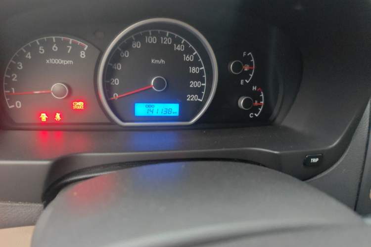 Used Hyundai Celesta 2011 1.6L Manual Comfort Edition Odometer Close Up