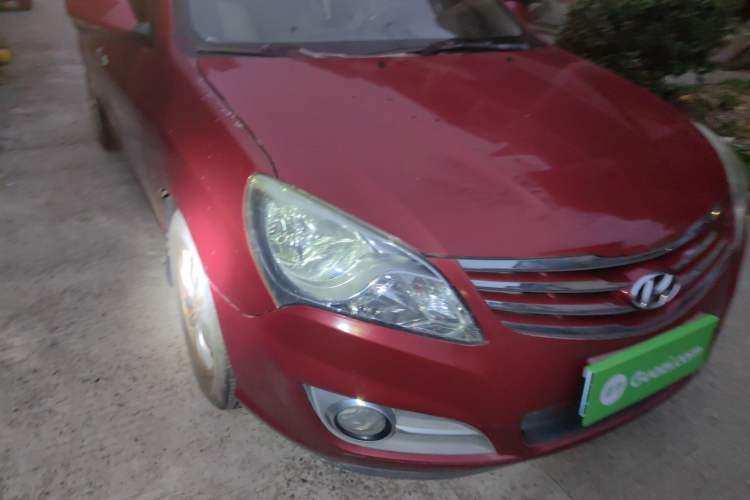 Used Hyundai Celesta 2011 1.6L Automatic Luxury Version Right Front Headlight