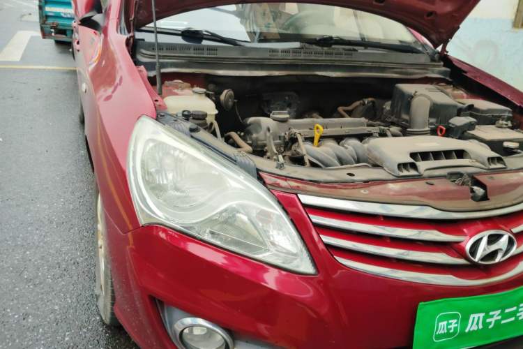 Used Hyundai Celesta 2011 1.6L Automatic Comfort Edition Right Front Headlight