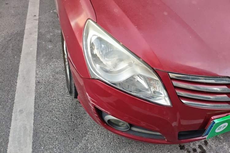 Used Hyundai Celesta 2011 1.6L Automatic Luxury Version Right Front Headlight