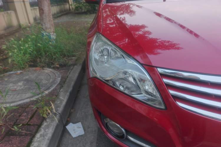 Used Hyundai Celesta 2011 1.6L Manual Comfort Edition Right Front Headlight
