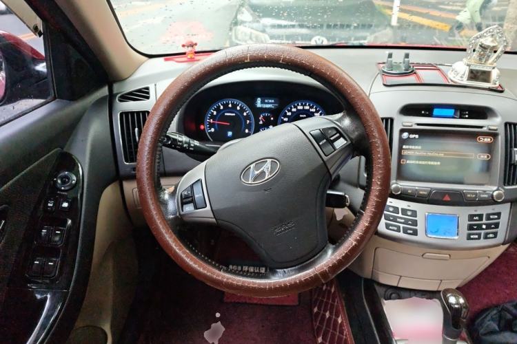 Used Hyundai Celesta 2011 1.6L Automatic Luxury Version Steering Wheel