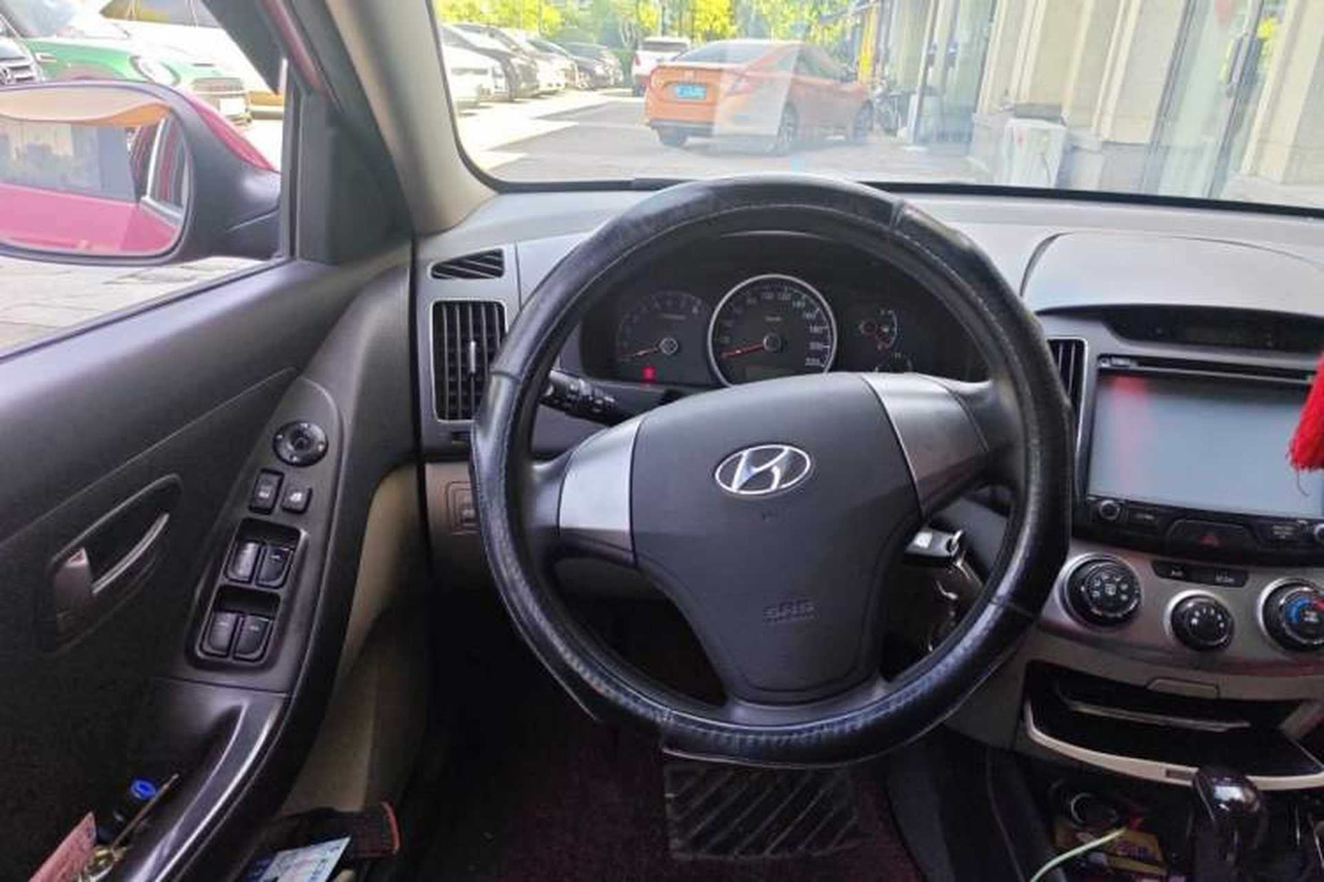 Used Hyundai Celesta 2011 1.6L Automatic Comfort Edition Steering Wheel