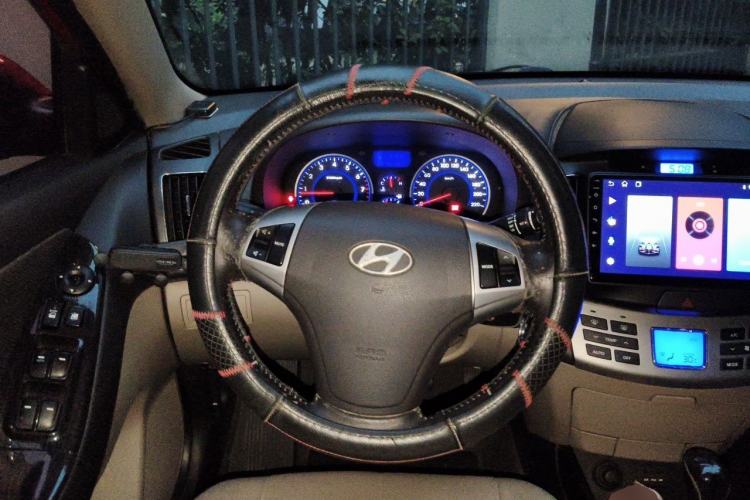 Used Hyundai Celesta 2011 1.6L Automatic Luxury Version Steering Wheel