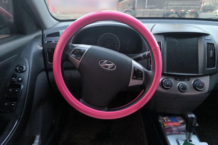 Used Hyundai Celesta 2011 1.6L Automatic Comfort Edition Steering Wheel