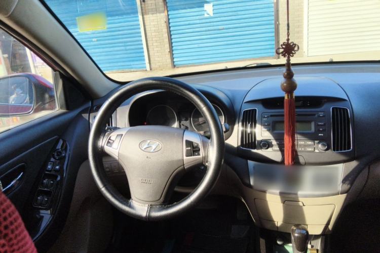 Used Hyundai Celesta 2011 1.6L Automatic Luxury Version Steering Wheel