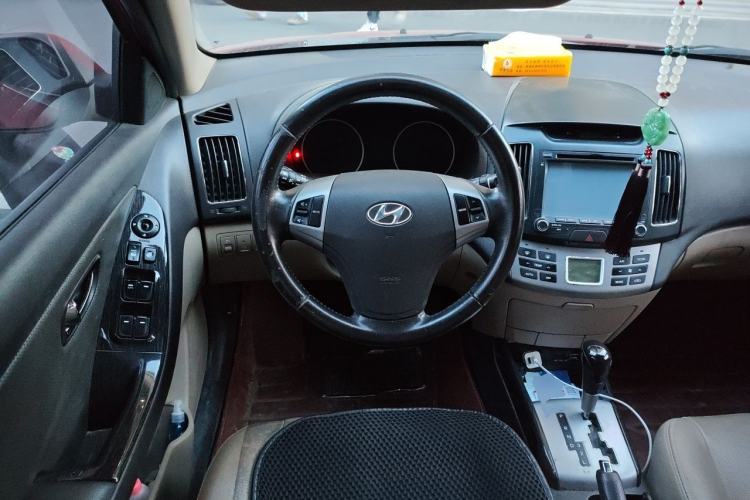 Used Hyundai Celesta 2011 1.6L Automatic Luxury Version Steering Wheel