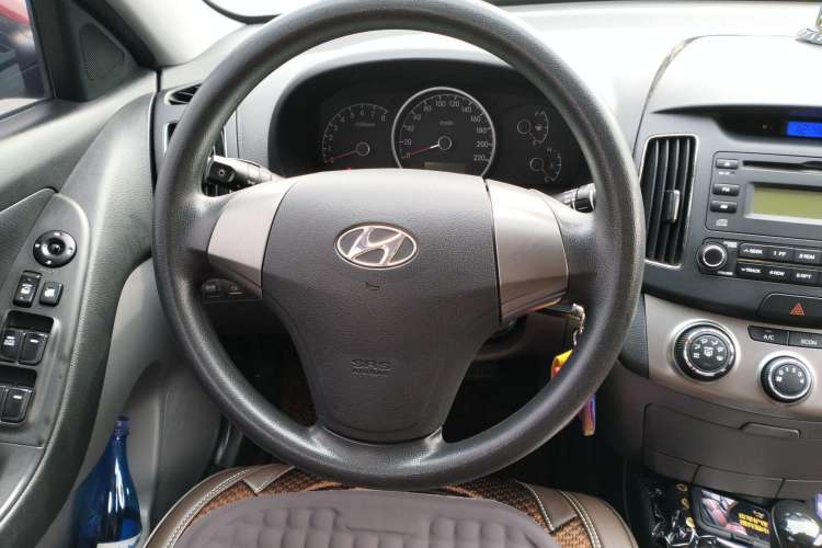 Used Hyundai Celesta 2011 1.6L Automatic Comfort Edition Steering Wheel