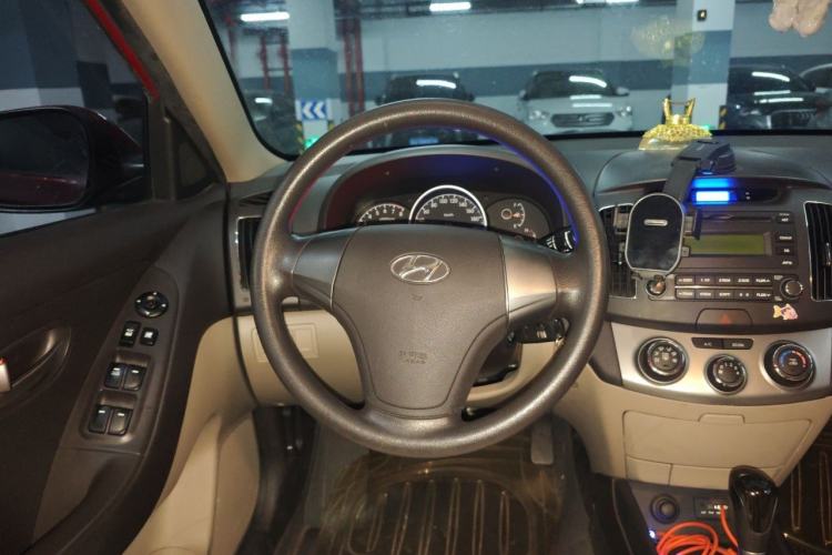 Used Hyundai Celesta 2011 1.6L Automatic Comfort Edition Steering Wheel