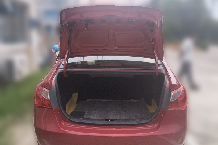 Used Hyundai Celesta 2011 1.6L Automatic Comfort Edition Trunk