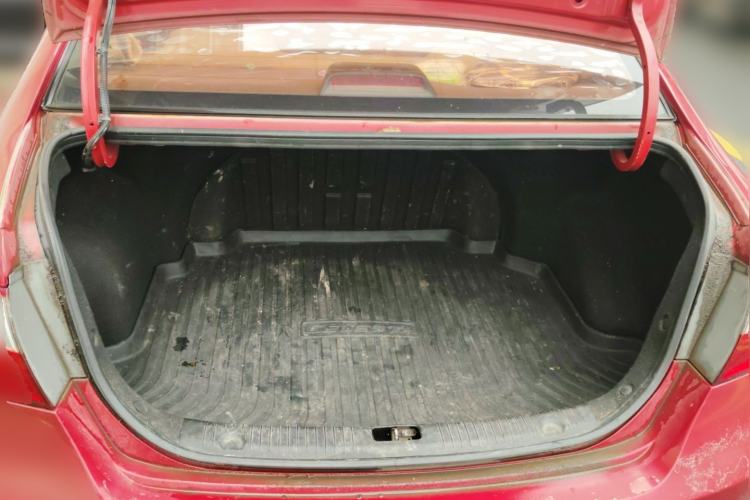 Used Hyundai Celesta 2011 1.6L Automatic Comfort Edition Trunk