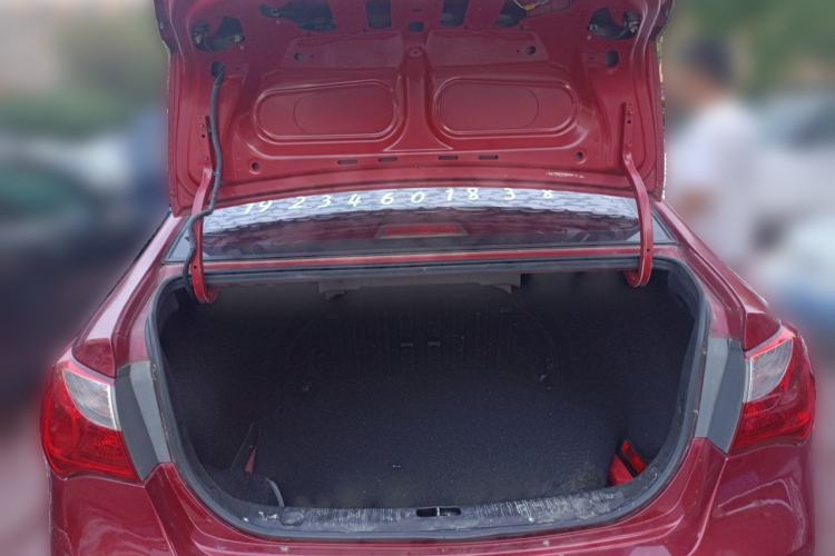 Used Hyundai Celesta 2011 1.6L Automatic Comfort Edition Trunk