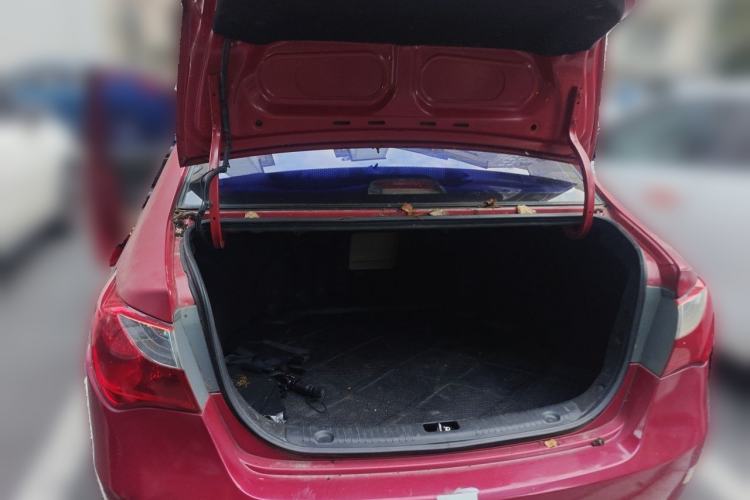 Used Hyundai Celesta 2011 1.6L Automatic Comfort Edition Trunk