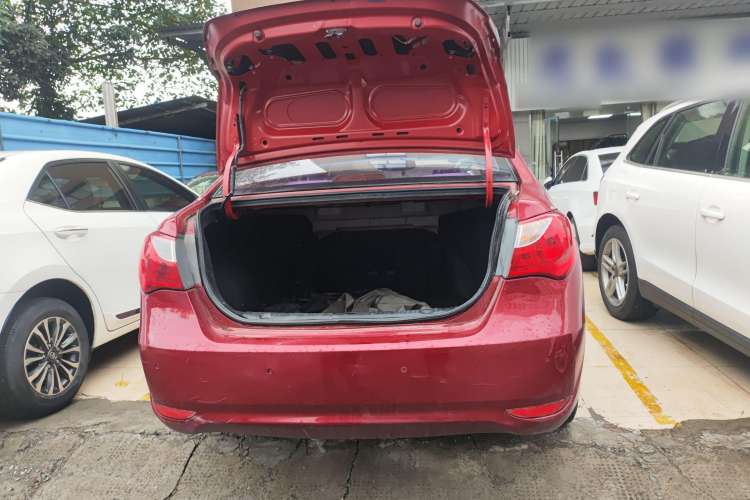 Used Hyundai Celesta 2011 1.6L Automatic Comfort Edition Trunk