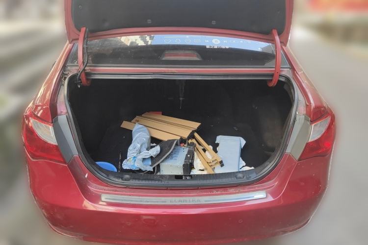 Used Hyundai Celesta 2011 1.6L Automatic Comfort Edition Trunk