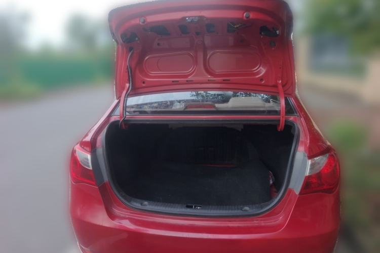 Used Hyundai Celesta 2011 1.6L Manual Comfort Edition Trunk