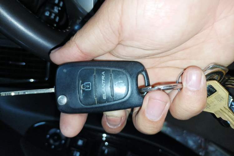 Used Hyundai Celesta 2011 1.6L Automatic Luxury Version Vehicle Key