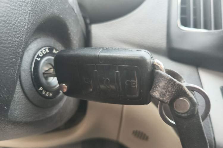 Used Hyundai Celesta 2011 1.6L Automatic Luxury Version Vehicle Key