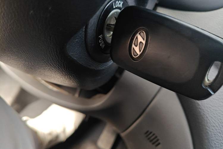 Used Hyundai Celesta 2011 1.6L Automatic Comfort Edition Vehicle Key