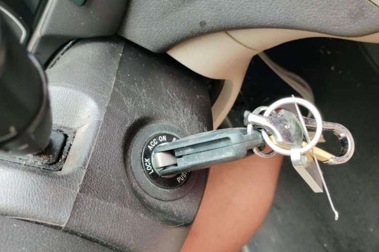 Used Hyundai Celesta 2011 1.6L Automatic Comfort Edition Vehicle Key