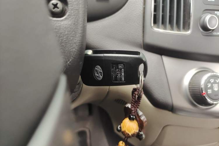 Used Hyundai Celesta 2011 1.6L Automatic Comfort Edition Vehicle Key