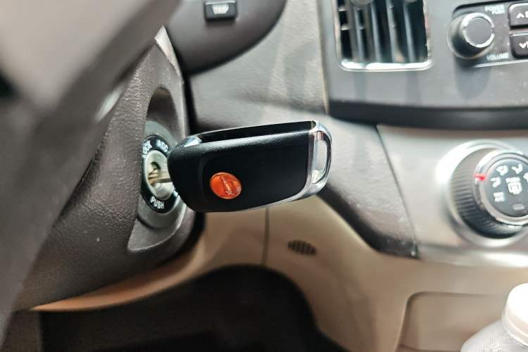 Used Hyundai Celesta 2011 1.6L Automatic Comfort Edition Vehicle Key