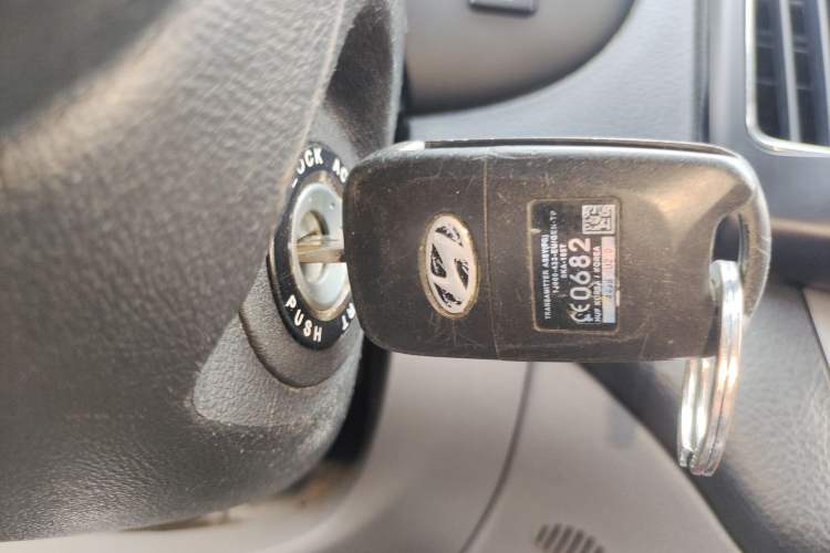 Used Hyundai Celesta 2011 1.6L Automatic Luxury Version Vehicle Key