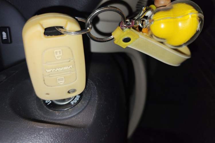 Used Hyundai Celesta 2011 1.6L Automatic Comfort Edition Vehicle Key