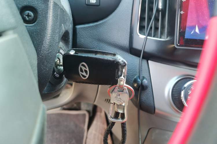 Used Hyundai Celesta 2011 1.6L Automatic Comfort Edition Vehicle Key