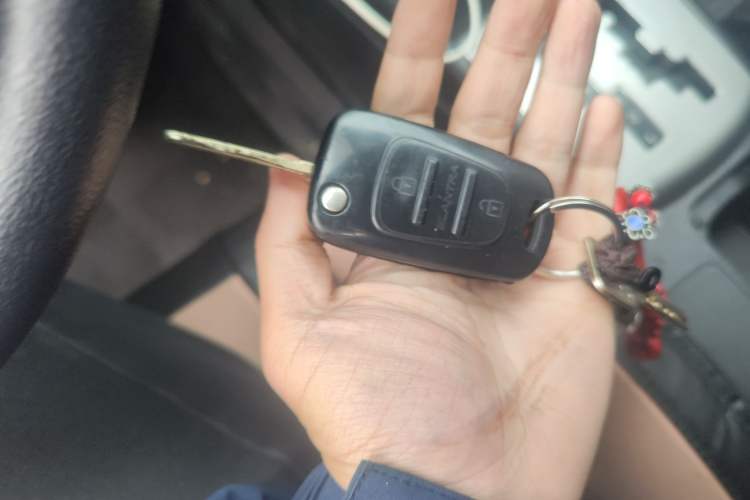 Used Hyundai Celesta 2011 1.6L Automatic Comfort Edition Vehicle Key
