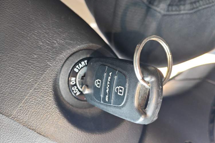 Used Hyundai Celesta 2011 1.6L Automatic Comfort Edition Vehicle Key