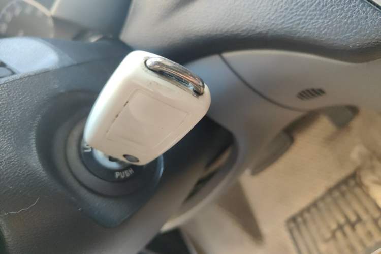Used Hyundai Celesta 2011 1.6L Automatic Comfort Edition Vehicle Key