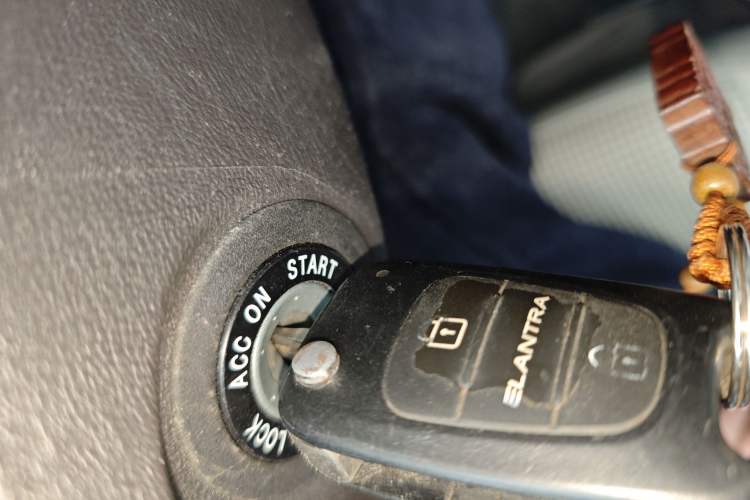 Used Hyundai Celesta 2011 1.6L Automatic Comfort Edition Vehicle Key