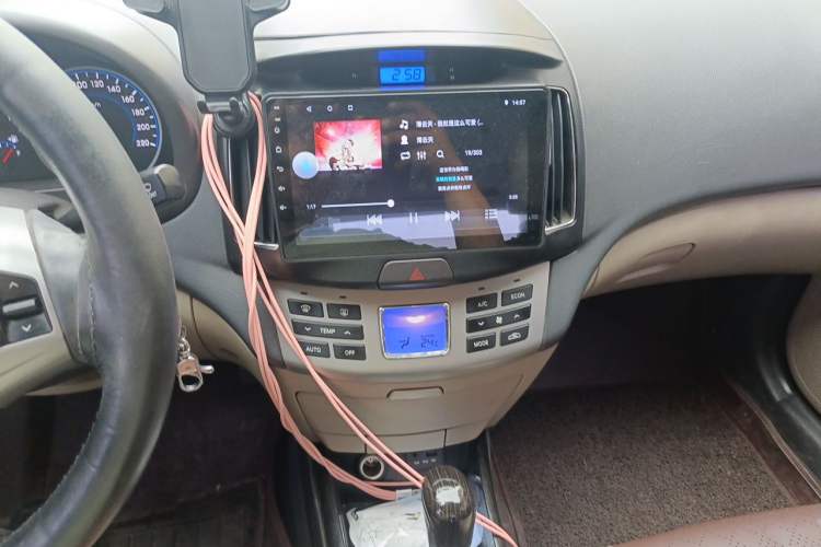Used Hyundai Celesta 2011 1.6L Automatic Luxury Version Audio And AC Panel